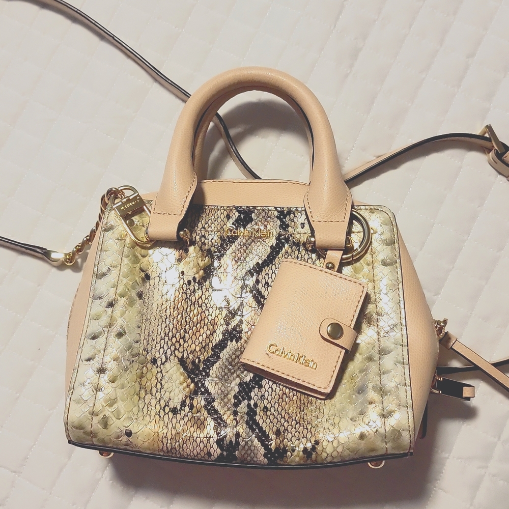 NWOT Calvin Klein small satchel